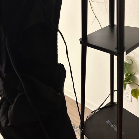 Black Backless Short Dress - Picture 4 of 5